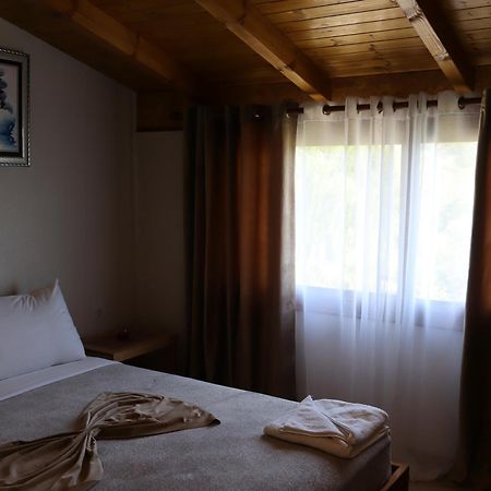 Bujtina Anlu Hotel Nepravishte Ngoại thất bức ảnh