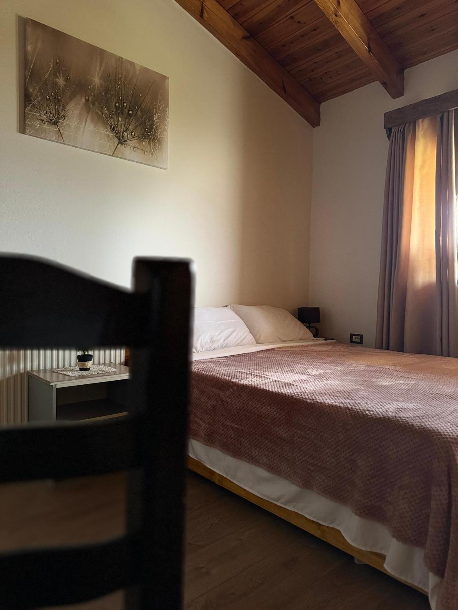 Bujtina Anlu Hotel Nepravishte Ngoại thất bức ảnh