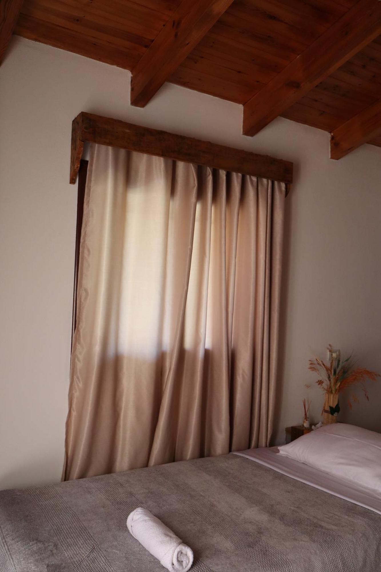 Bujtina Anlu Hotel Nepravishte Ngoại thất bức ảnh