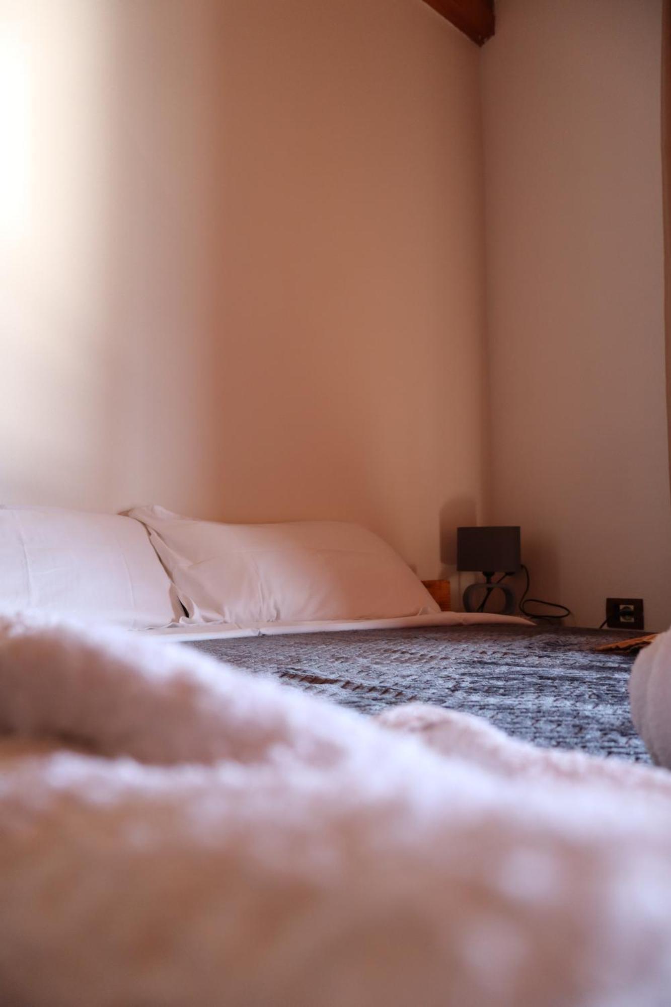 Bujtina Anlu Hotel Nepravishte Ngoại thất bức ảnh