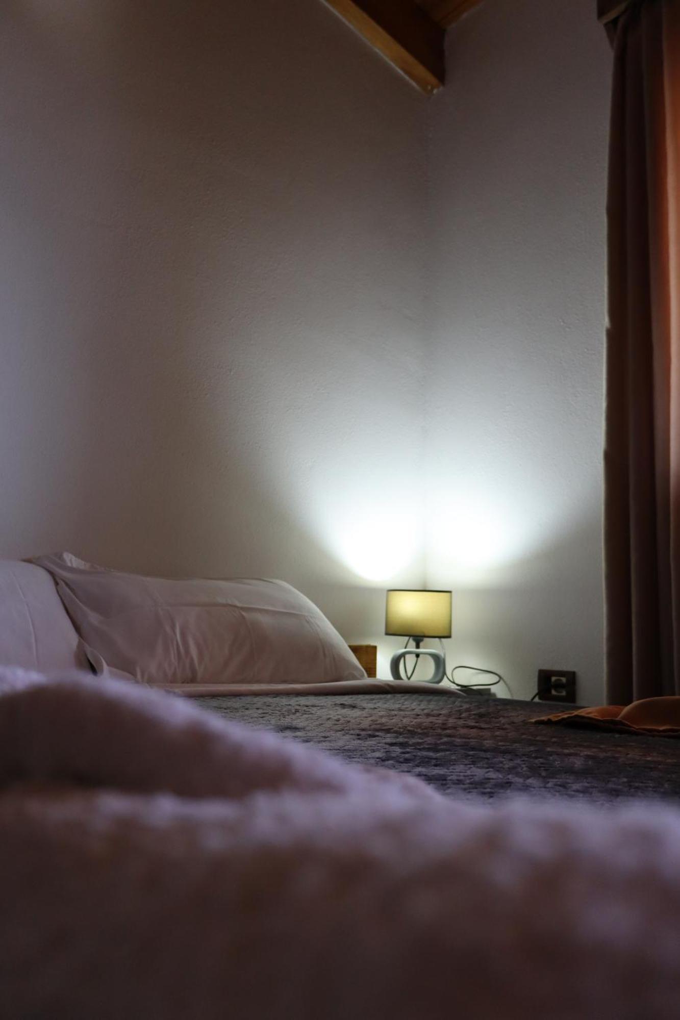 Bujtina Anlu Hotel Nepravishte Ngoại thất bức ảnh